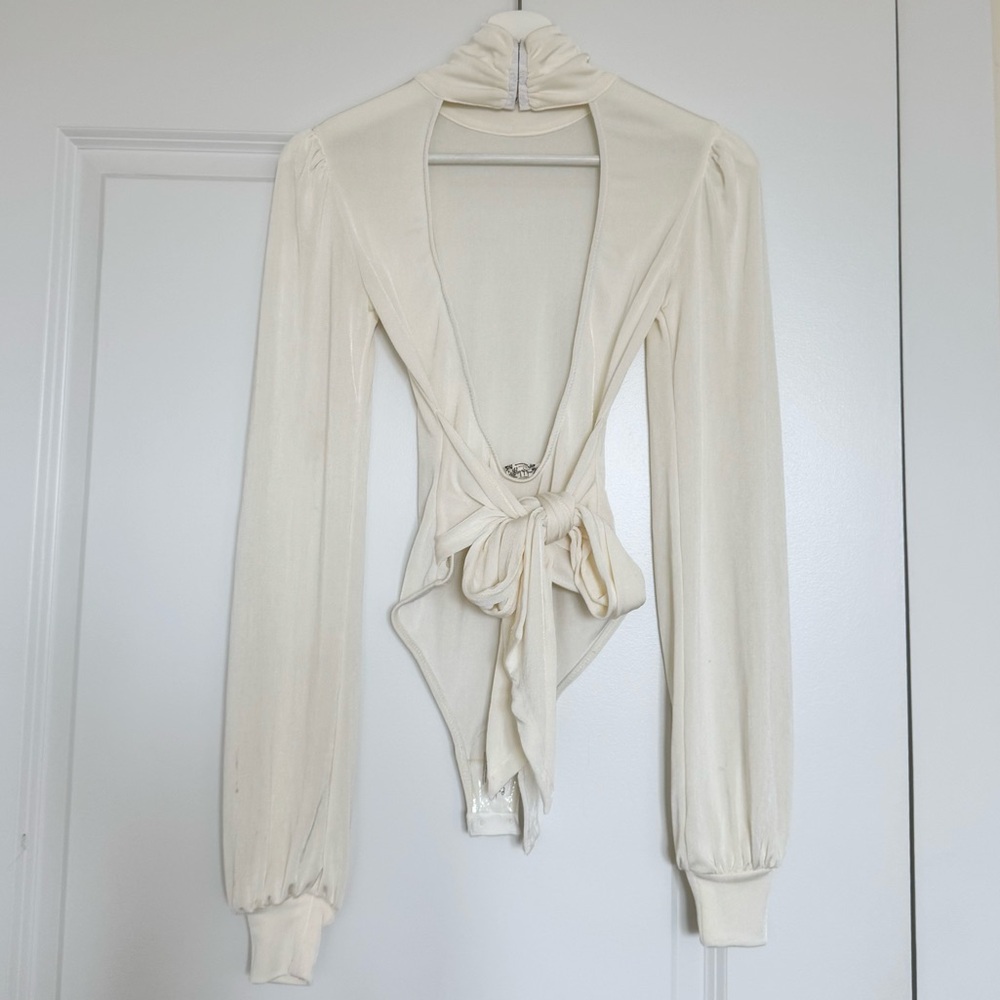 Free People x Revolve Elegant Cream Long Sleeve Bodysuit